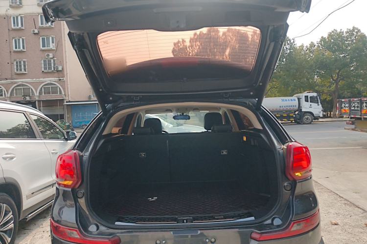 Used Qoros 5 2018 Revised 1.6T Automatic Luxury Version Trunk