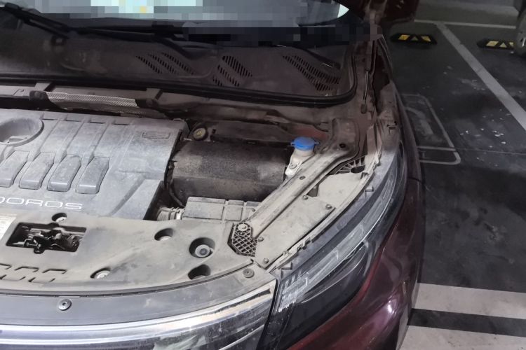 Used Qoros 5 2018 1.6T Automatic Prestige Model Engine Bay Left