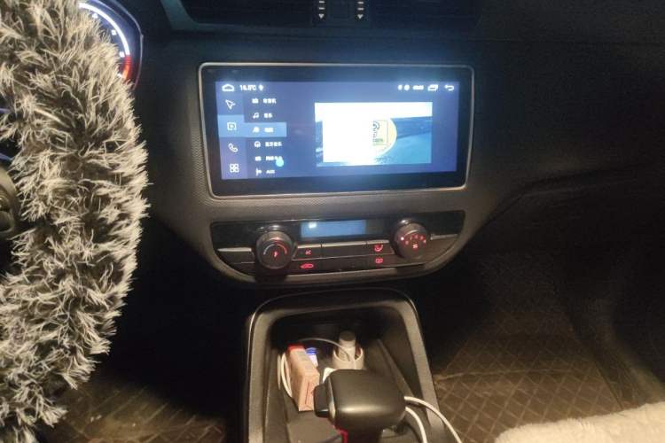Used Qoros 5 2018 Revised Version 1.6T Automatic Leading Edition Audio And AC Panel