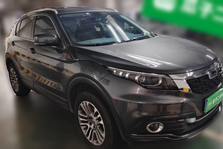 Used Qoros 5 2018 1.6T Automatic Prestige Model Front Right 45 Deg