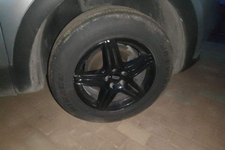 Used Qoros 5 2018 Revised Version 1.6T Automatic Leading Edition Right Front Wheel Hub
