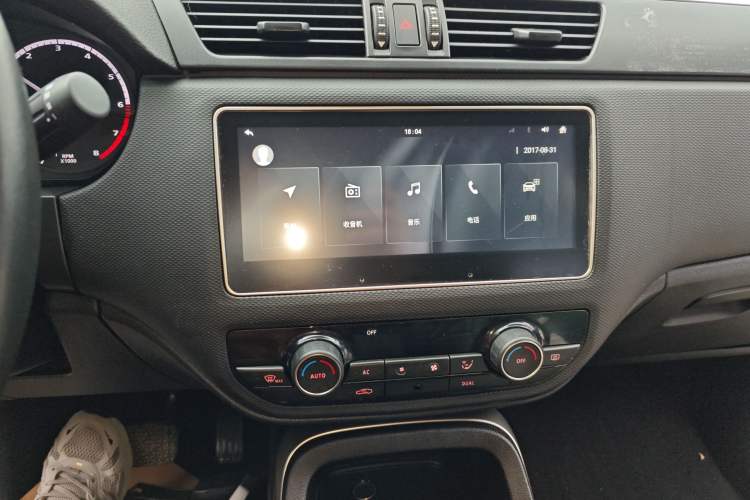 Used Qoros 5 2018 Revised Version 1.6T Automatic Leading Edition Audio And AC Panel