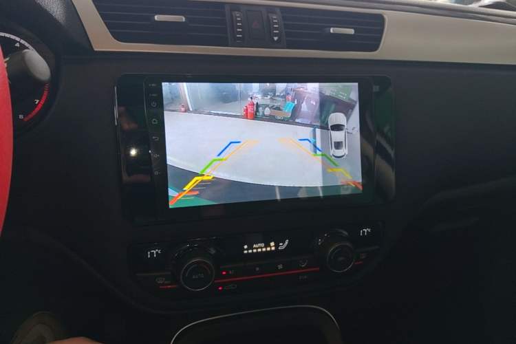 Used Qoros 5 2018 Revised 1.6T Automatic Luxury Version Audio And AC Panel