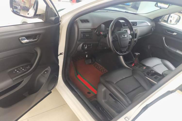 Used Qoros 5 2018 Revised Version 1.6T Automatic Leading Edition Driver Seat