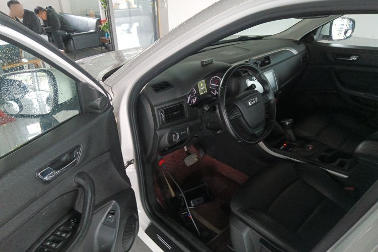Used Qoros 5 2018 Revised Version 1.6T Automatic Leading Edition Driver Seat