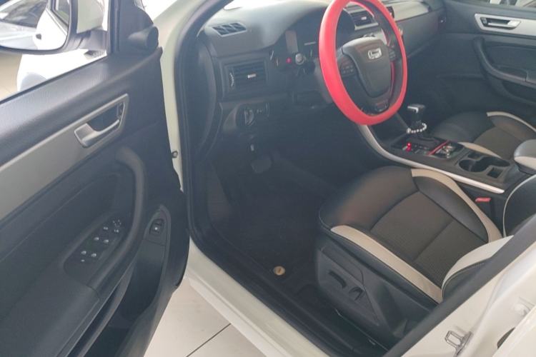 Used Qoros 5 2018 Revised 1.6T Automatic Luxury Version Driver Seat