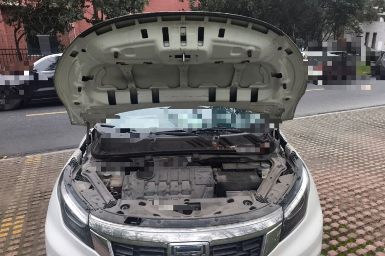 Used Qoros 5 2018 Revised 1.6T Automatic Luxury Version Engine Bay