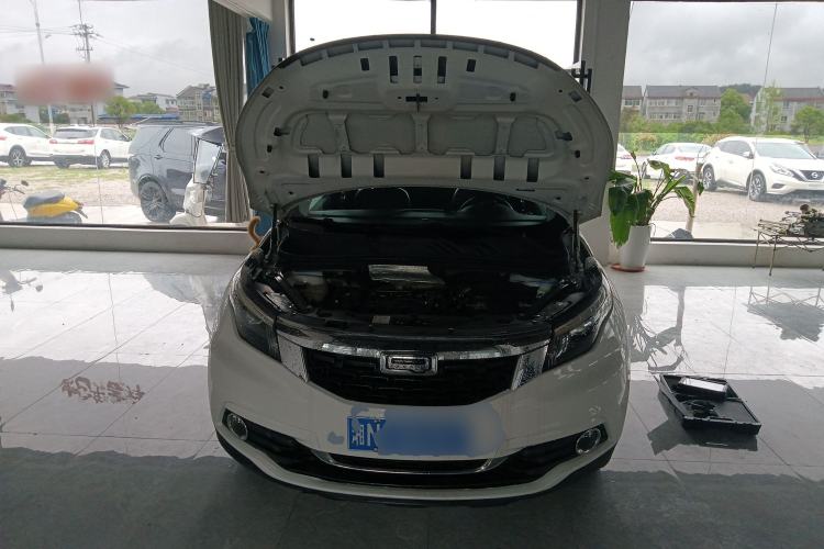 Used Qoros 5 2018 Revised Version 1.6T Automatic Leading Edition Engine Bay