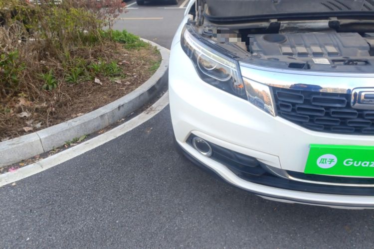 Used Qoros 5 2018 1.6T Automatic Prestige Model Engine Bay Right