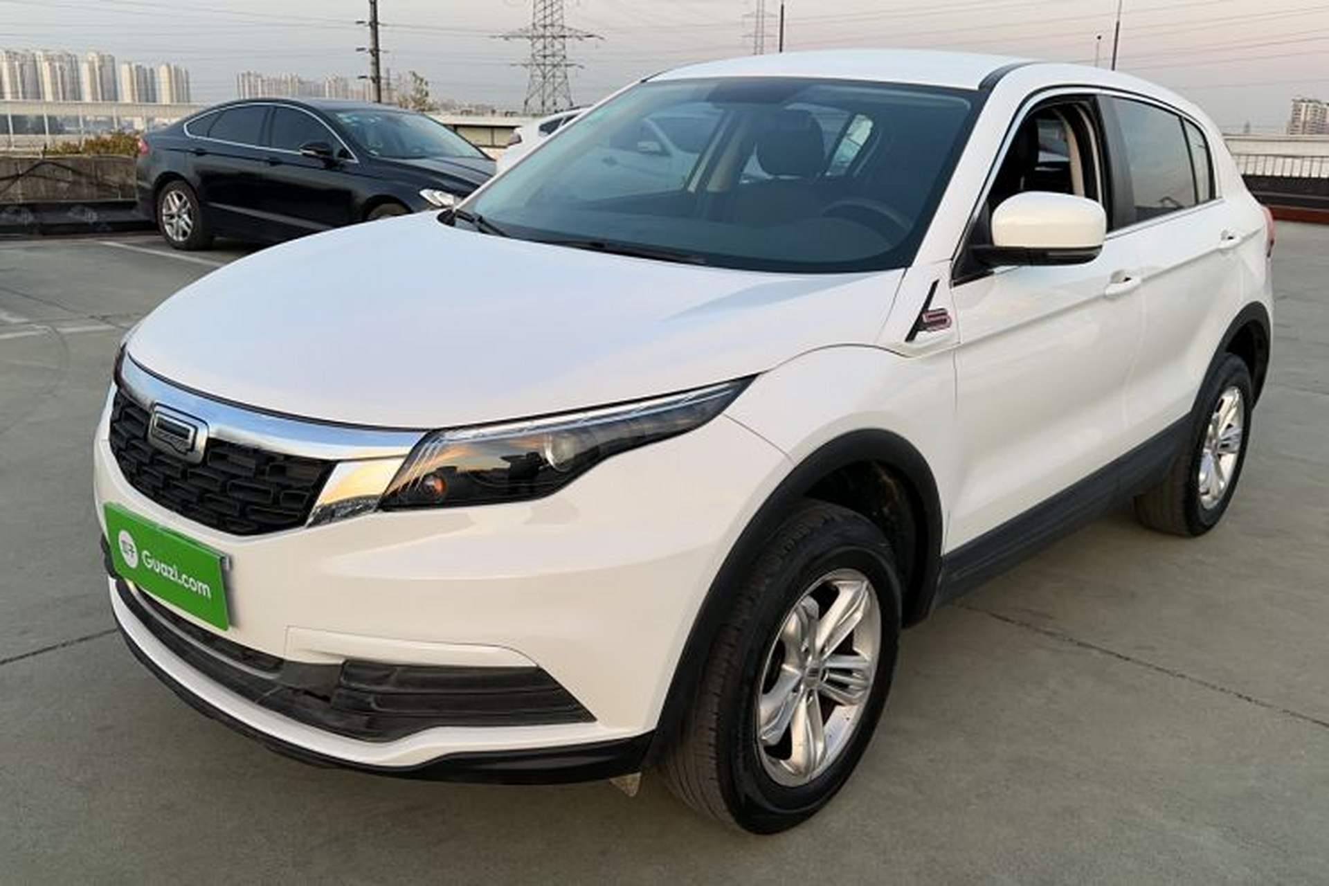 Used Qoros 5 2018 Revised Version 1.6T Automatic Leading Edition Exterior 1