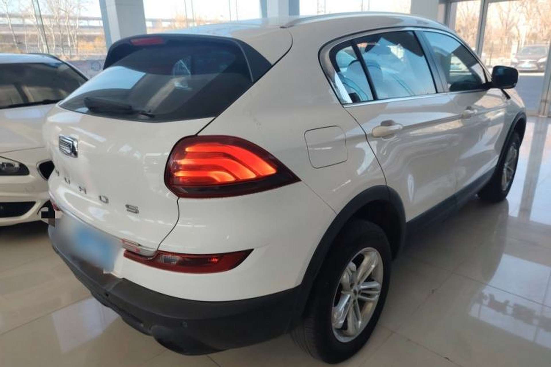 Used Qoros 5 2018 Revised Version 1.6T Automatic Leading Edition Exterior 5