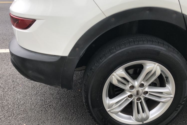 Used Qoros 5 2018 Revised Version 1.6T Automatic Leading Edition Exterior 6