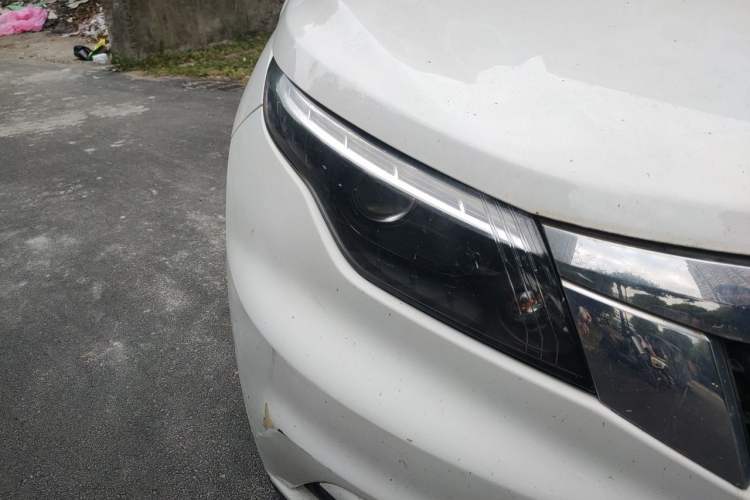 Used Qoros 5 2018 Revised Version 1.6T Automatic Leading Edition Exterior 6