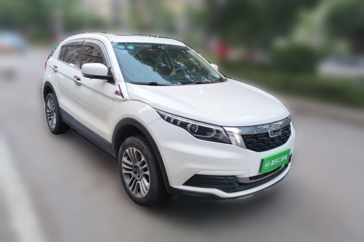 Used Qoros 5 2018 Revised 1.6T Automatic Luxury Version Front Right 45 Deg