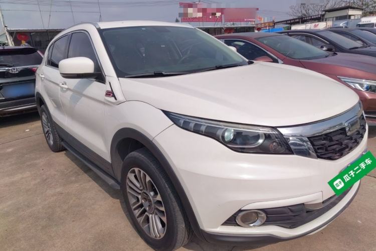 Used Qoros 5 2018 1.6T Automatic Prestige Model Front Right 45 Deg