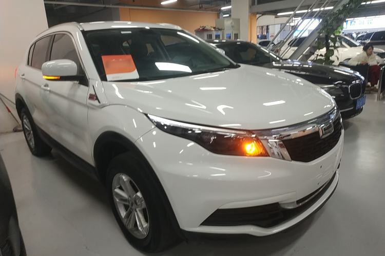 Used Qoros 5 2018 Revised Version 1.6T Automatic Leading Edition Front Right 45 Deg