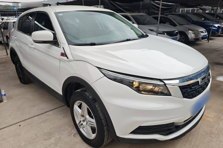 Used Qoros 5 2018 Revised Version 1.6T Automatic Leading Edition Front Right 45 Deg