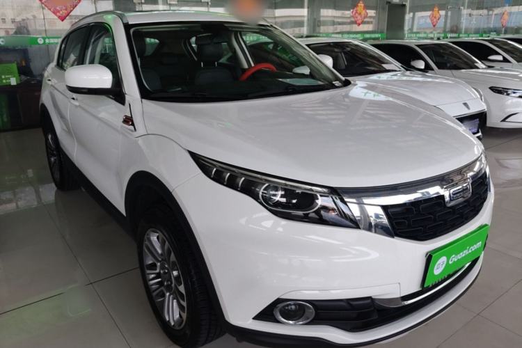 Used Qoros 5 2018 Revised 1.6T Automatic Luxury Version Front Right 45 Deg