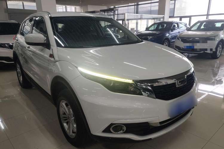Used Qoros 5 2018 Revised Version 1.6T Automatic Leading Edition Front Right 45 Deg