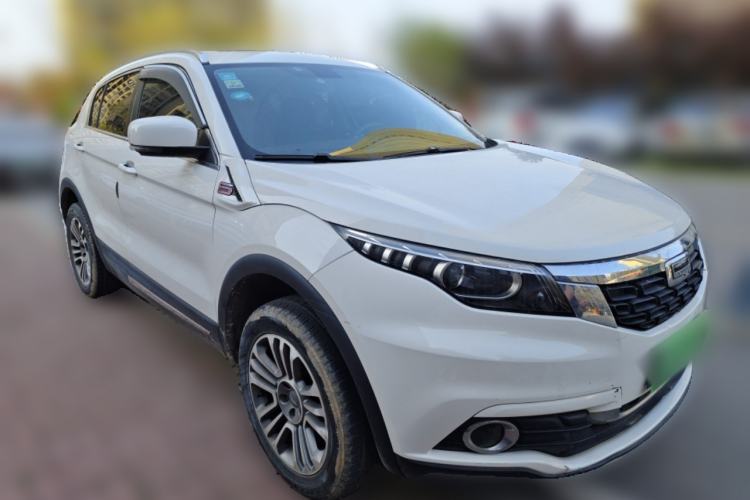 Used Qoros 5 2018 1.6T Automatic Prestige Model Front Right 45 Deg