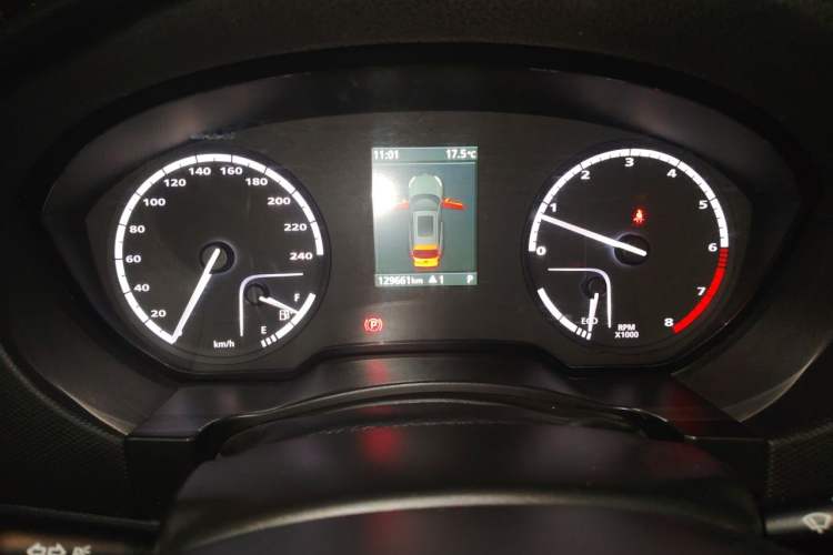 Used Qoros 5 2018 Revised Version 1.6T Automatic Leading Edition Instrument Cluster