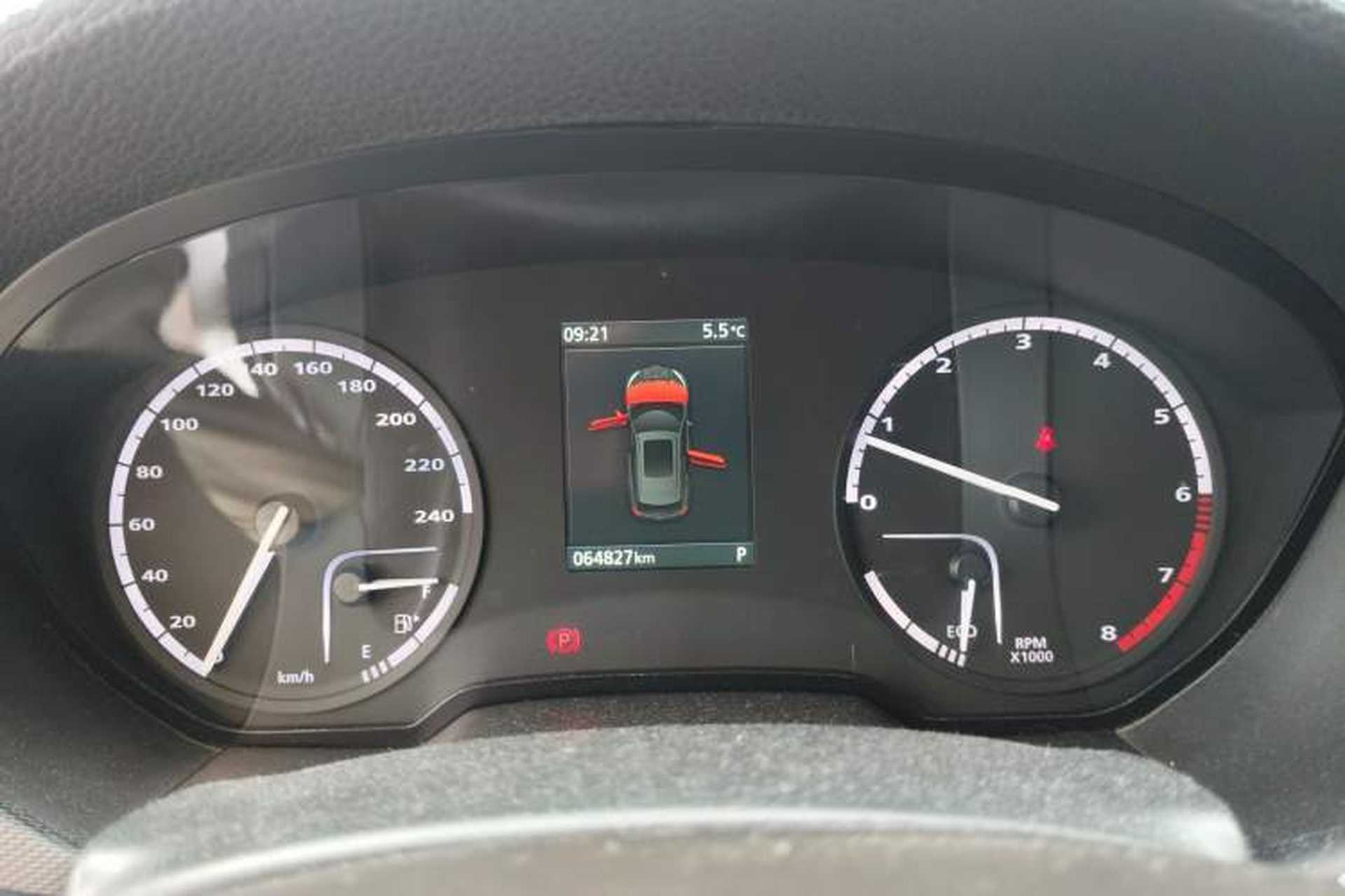 Used Qoros 5 2018 Revised Version 1.6T Automatic Leading Edition Instrument Cluster
