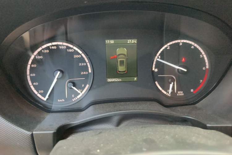 Used Qoros 5 2018 Revised Version 1.6T Automatic Leading Edition Instrument Cluster