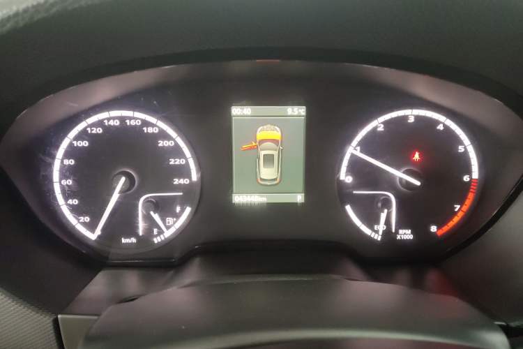 Used Qoros 5 2018 Revised Version 1.6T Automatic Leading Edition Instrument Cluster
