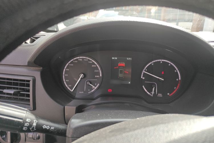 Used Qoros 5 2018 Revised Version 1.6T Automatic Leading Edition Instrument Cluster