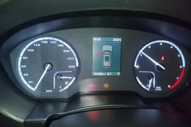 Used Qoros 5 2018 Revised Version 1.6T Automatic Leading Edition Instrument Cluster