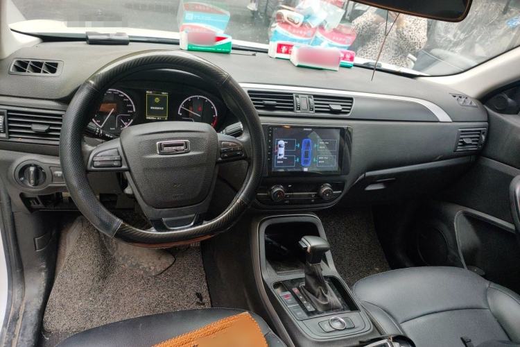 Used Qoros 5 2018 Revised Version 1.6T Automatic Leading Edition Interior 2
