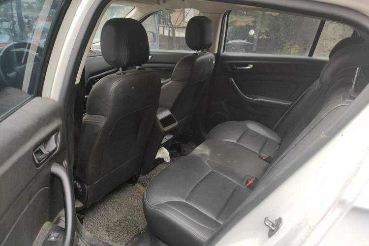 Used Qoros 5 2018 Revised Version 1.6T Automatic Leading Edition Interior 4