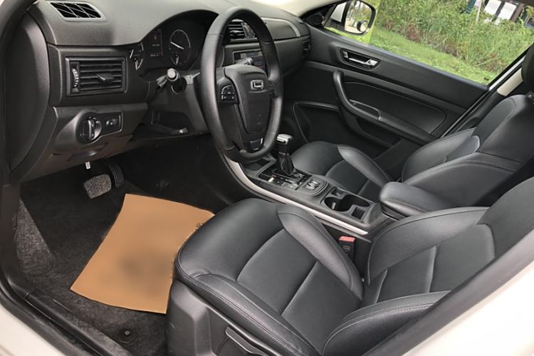 Used Qoros 5 2018 Revised Version 1.6T Automatic Leading Edition Interior 5