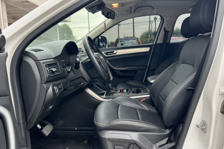 Used Qoros 5 2018 Revised 1.6T Automatic Luxury Version Interior 7
