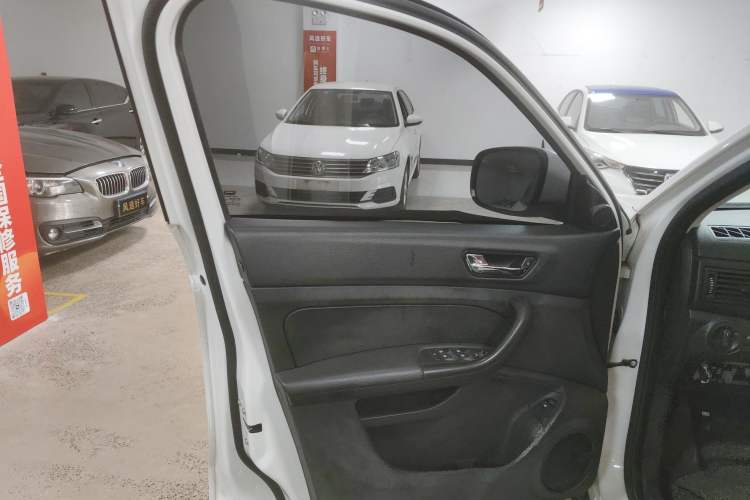 Used Qoros 5 2018 Revised Version 1.6T Automatic Leading Edition Left Front Door Interior