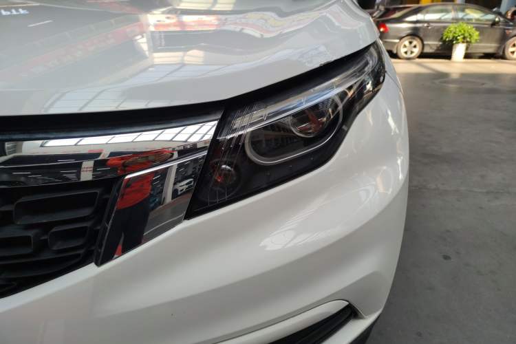 Used Qoros 5 2018 Revised Version 1.6T Automatic Leading Edition Left Front Headlight