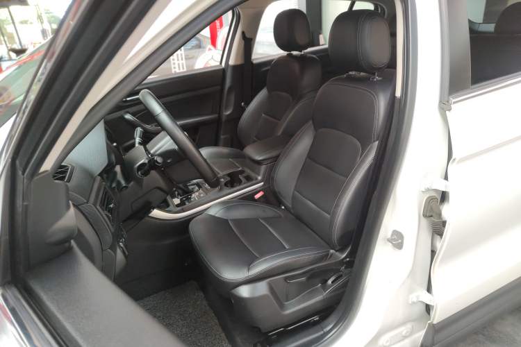Used Qoros 5 2018 Revised Version 1.6T Automatic Leading Edition Left Front Seat