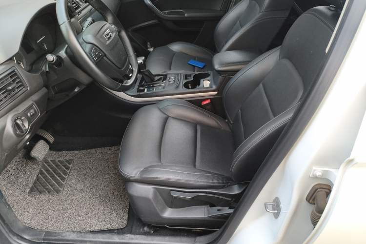 Used Qoros 5 2018 1.6T Automatic Leading Model Left Front Seat