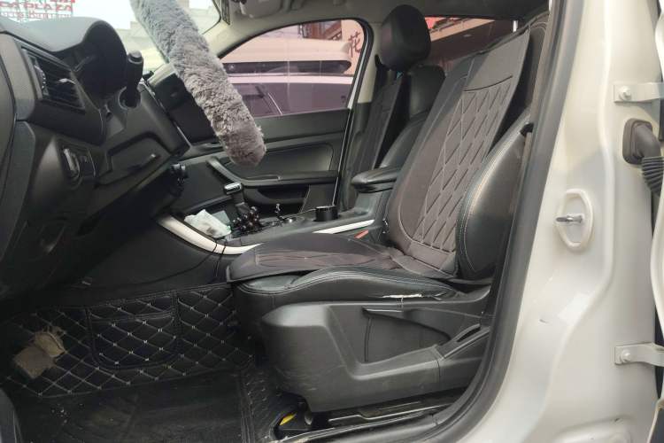 Used Qoros 5 2018 Revised Version 1.6T Automatic Leading Edition Left Front Seat