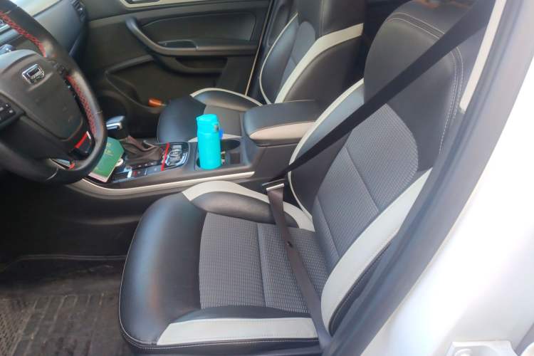Used Qoros 5 2018 1.6T Automatic Prestige Model Left Front Seat