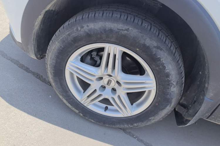 Used Qoros 5 2018 Revised Version 1.6T Automatic Leading Edition Left Front Wheel Hub