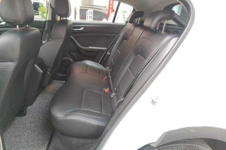 Used Qoros 5 2018 Revised Version 1.6T Automatic Leading Edition Left Rear Seat