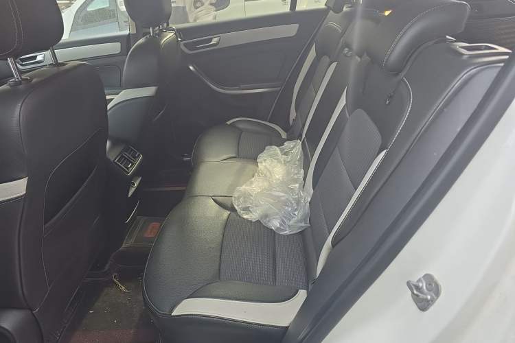 Used Qoros 5 2018 1.6T Automatic Prestige Model Left Rear Seat