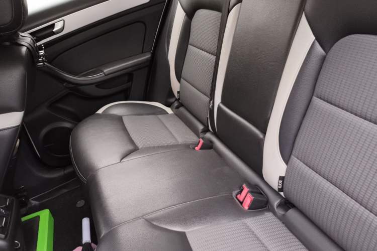 Used Qoros 5 2018 Revised 1.6T Automatic Luxury Version Left Rear Seat