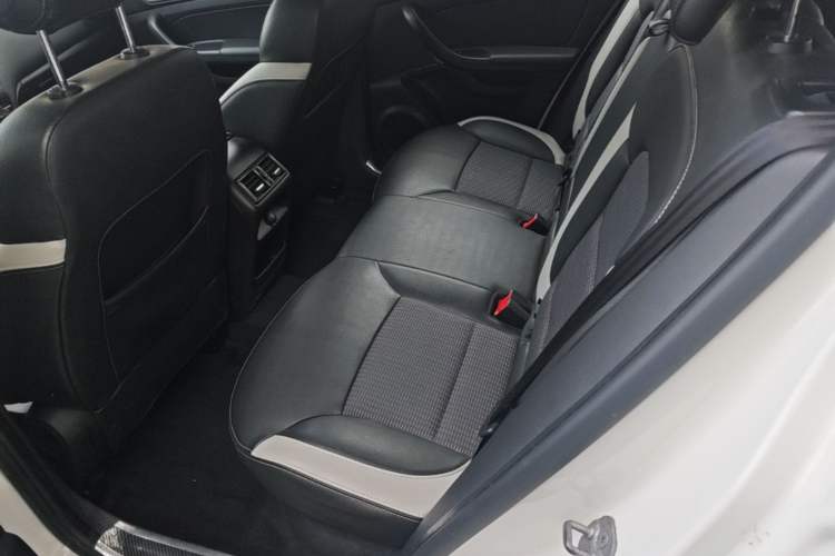 Used Qoros 5 2018 Revised 1.6T Automatic Luxury Version Left Rear Seat