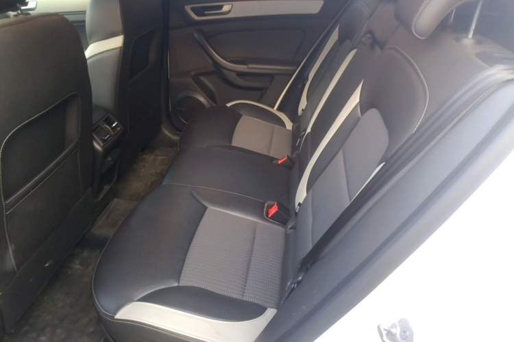 Used Qoros 5 2018 1.6T Automatic Prestige Model Left Rear Seat