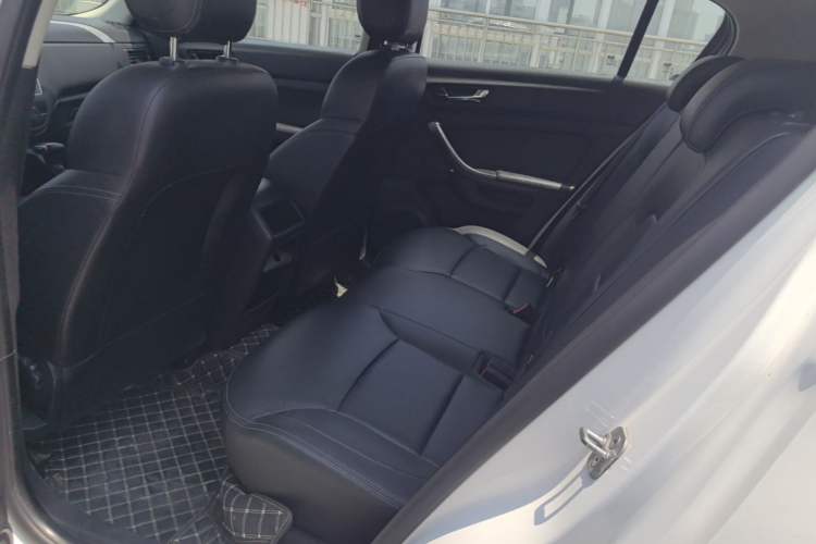 Used Qoros 5 2018 Revised Version 1.6T Automatic Leading Edition Left Rear Seat