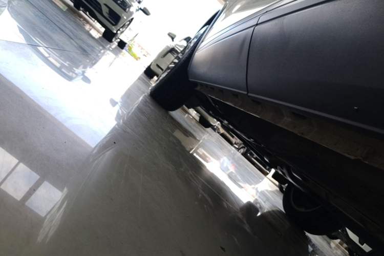 Used Qoros 5 2018 Revised 1.6T Automatic Luxury Version Left Side Sill