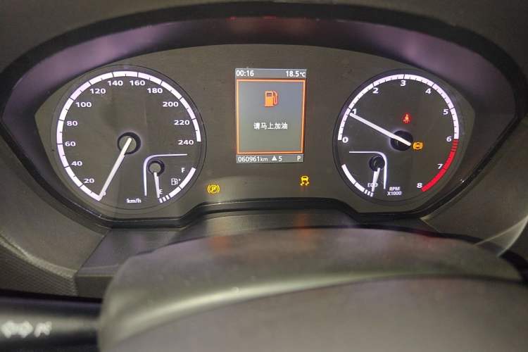 Used Qoros 5 2018 1.6T Automatic Leading Model Odometer Close Up