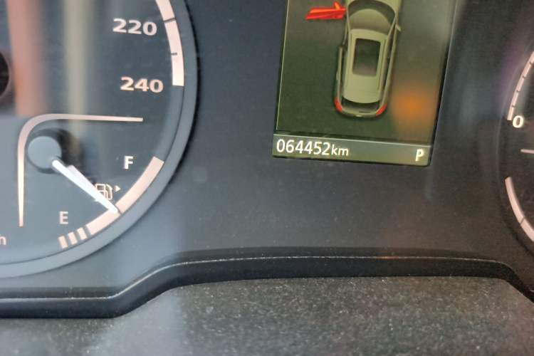 Used Qoros 5 2018 Revised Version 1.6T Automatic Leading Edition Odometer Close Up